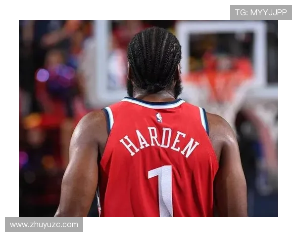 小卡复出状态良好半场8投4中贡献12分2篮板1助攻