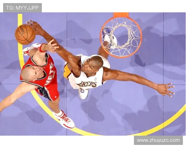 奎因创造历史20岁330天成NBA最年轻中锋单场20分10助攻纪录保持者